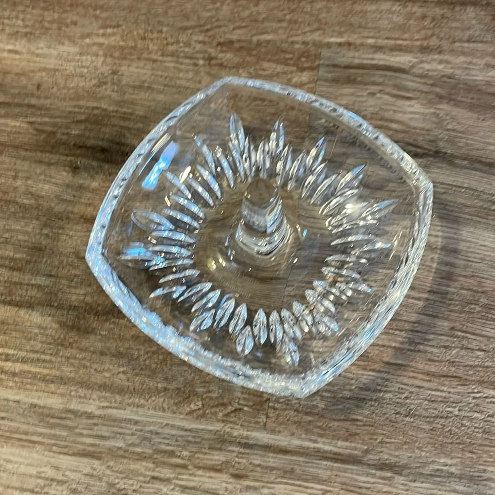 Vera Wang x Wedgwood Clear Glass Crystal Duchesse Jewelry Ring Holder
